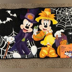 NEW Mickey & Minnie Halloween rug